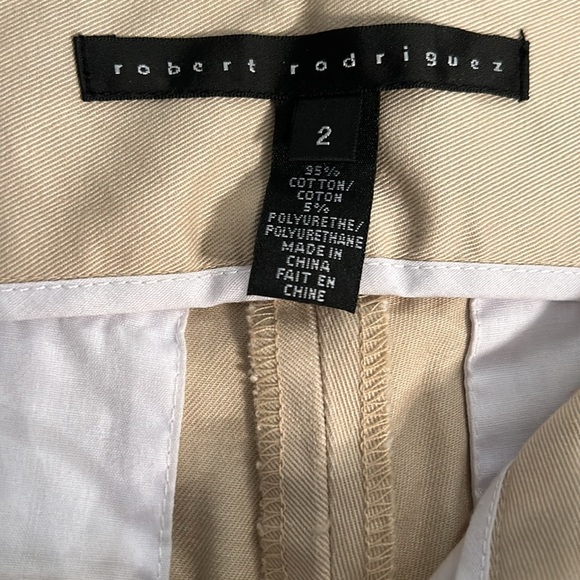 🎈3/$25🎈Robert Rodriguez Embellished Waist Capris - Picture 7 of 10